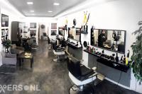 Dames- en heren kapsalon AJ