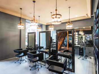Wat is de beste vloer voor in een kapsalon?